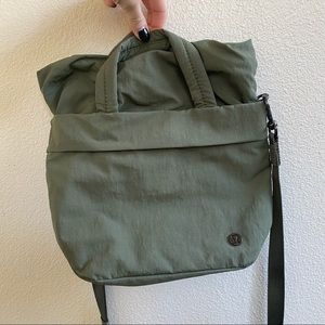 lululemon purse